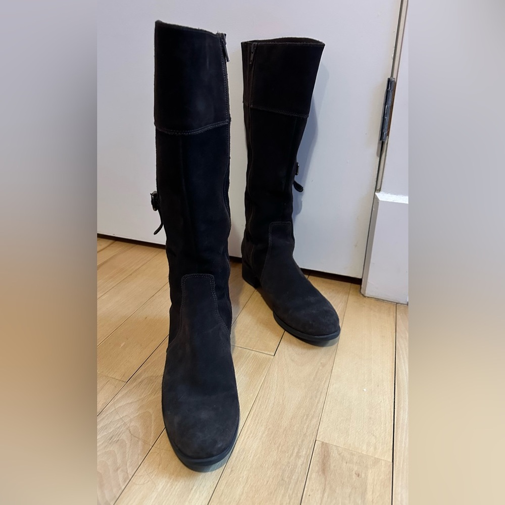 La Canadienne Brown Suede Knee-High Waterproof Boots - Picture 3 of 12